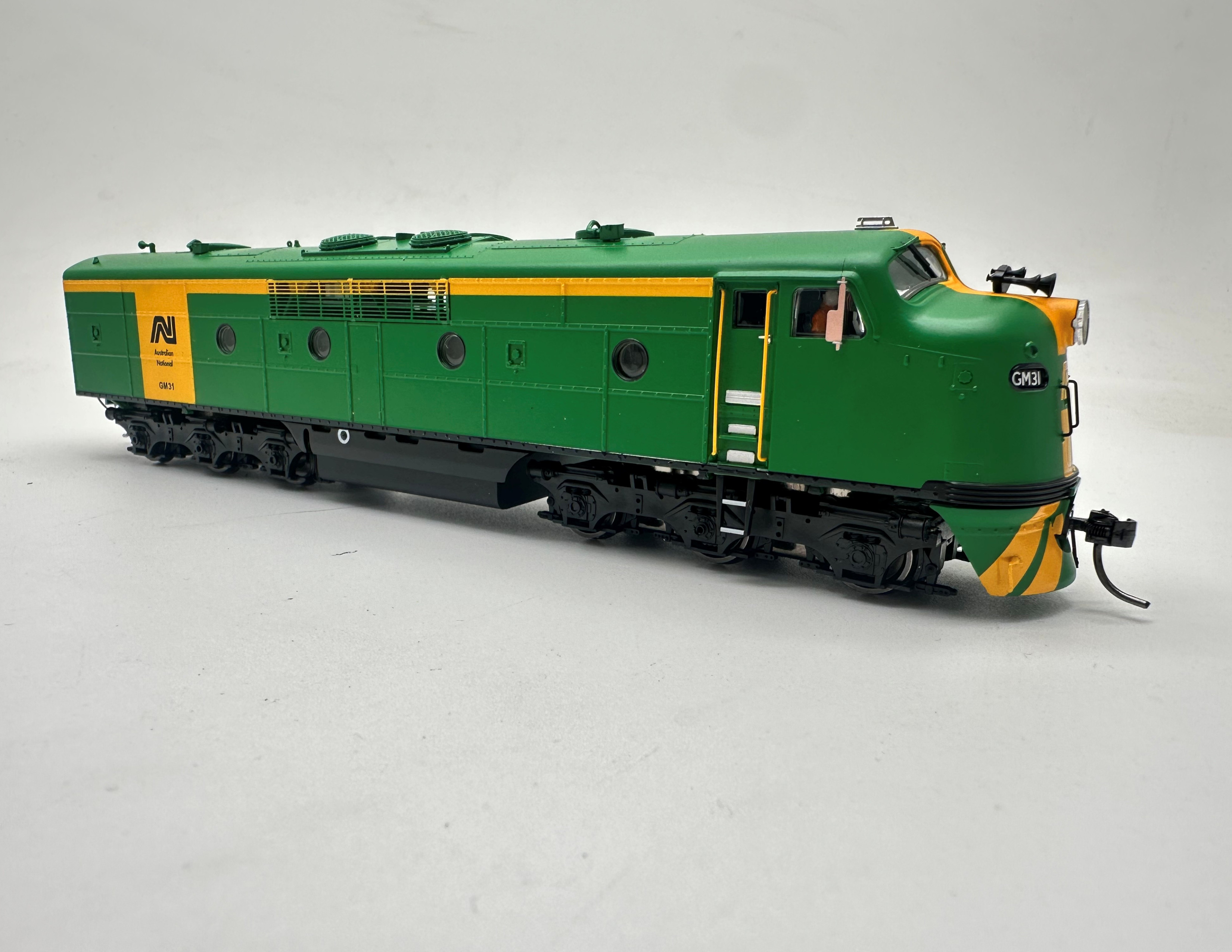 GM31 - Green / Yellow - Arriving Soon